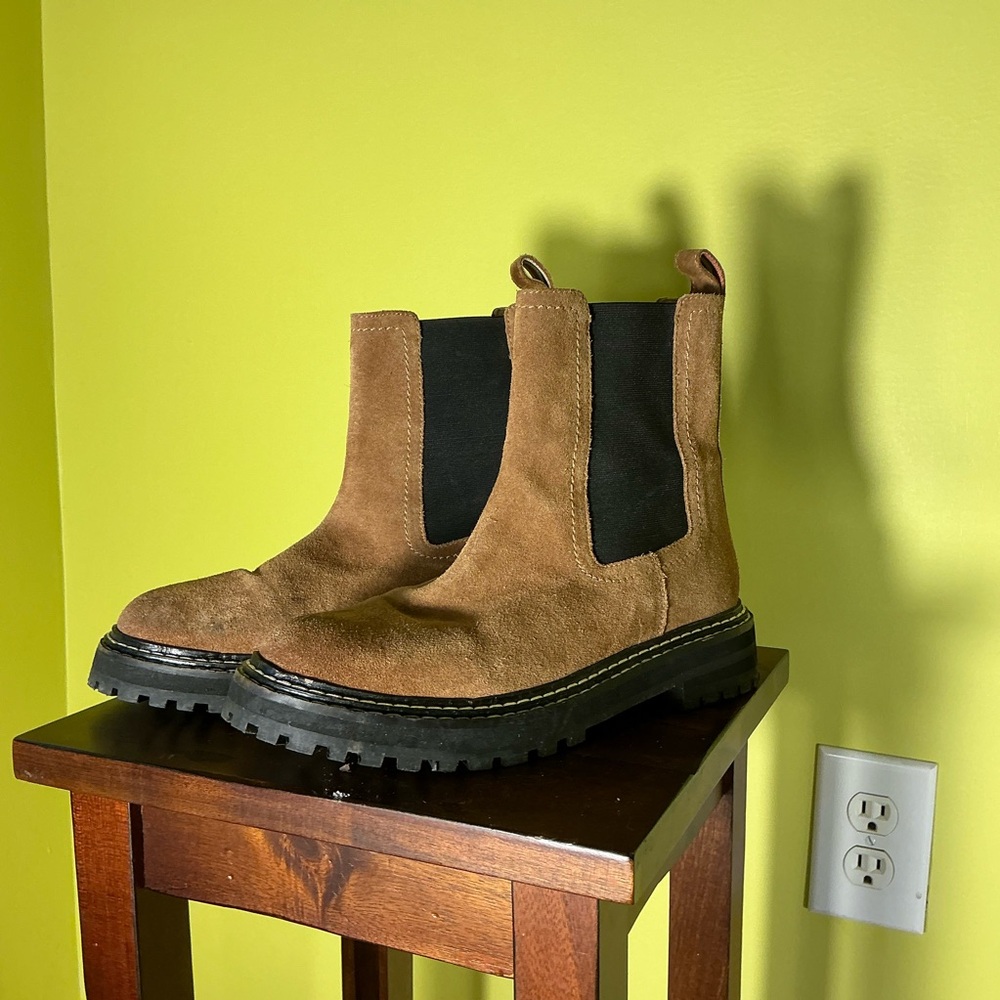 Boden Brown Suede Chelsea Lug Boots